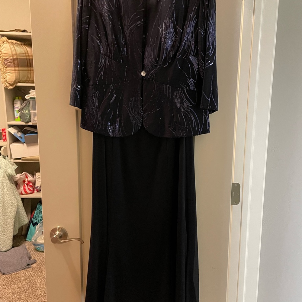 Evening dress. Perfect mother of the bride or groom. Also great for cruise wear